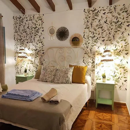 Casa Raquel Villa