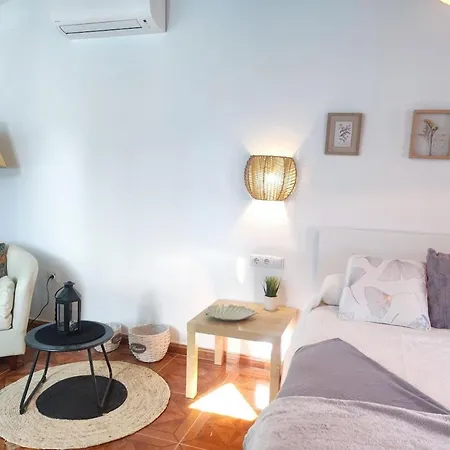 Casa Raquel Villa