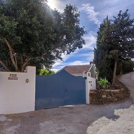 Casa Raquel Villa