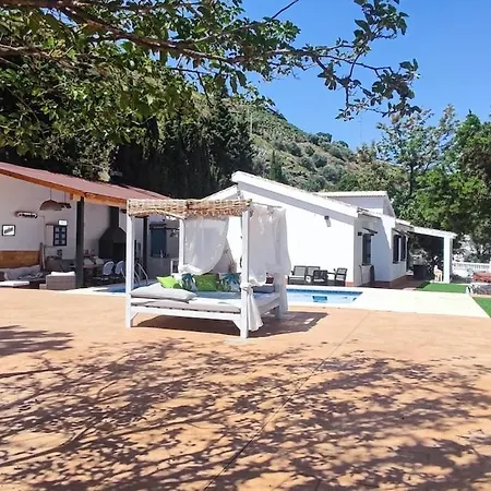 Casa Raquel Cómpeta