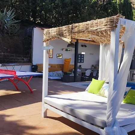Casa Raquel Villa *